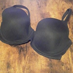 NWOT Victoria's Secret 32DDD Gorgeous Black Sexy Padded underwire Bra